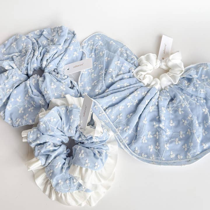 Blaue florale Eyelet-Mega-Haargummis, sortiert für den Großhandel von Adorro