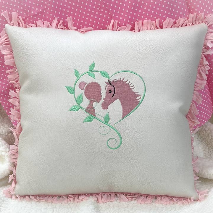 Western decor gifts and accessories, horse lover gifts for wholesale by The Home and Hearth Market