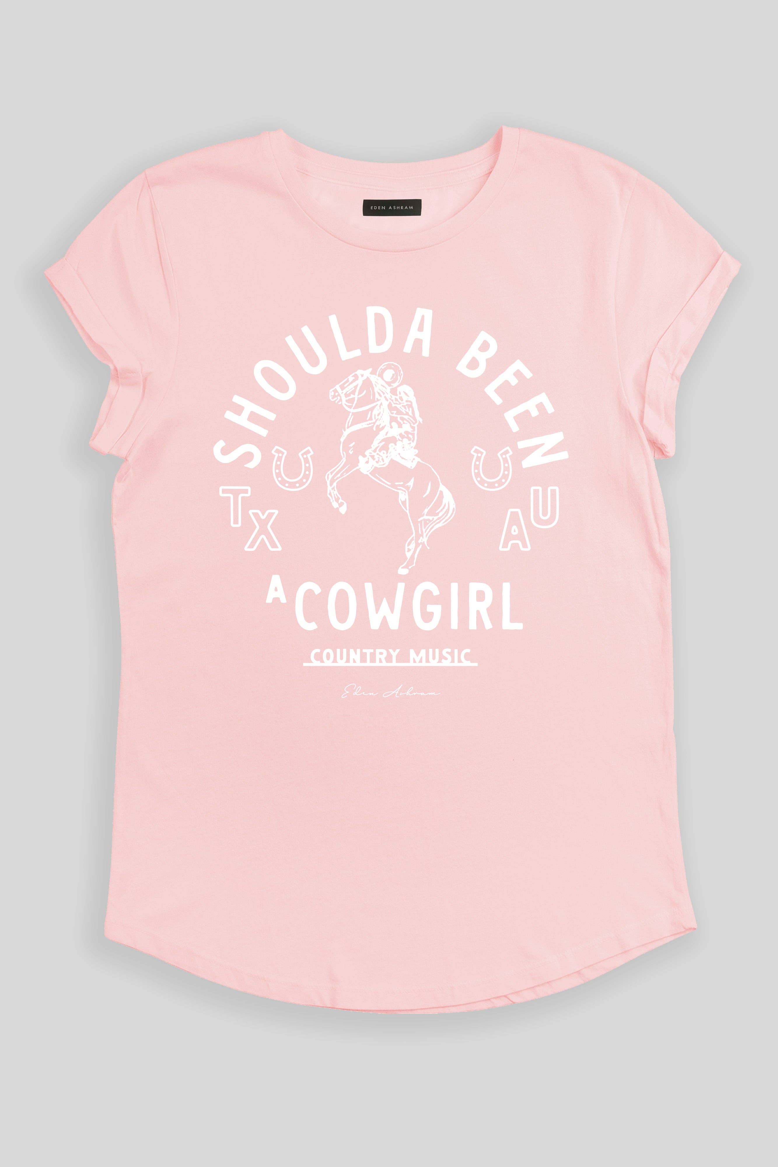 Eden Ashram - Vente T-shirt sérigraphié – femme - T-shirt premium à manches retroussées "Shoulda Been A Cowgirl"4
