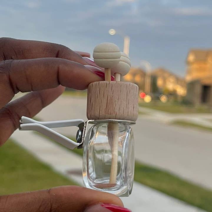 Gemsscents - Wholesale Car Freshener - Unisex - Apple Cinnamon Scented Car Vent Diffuser1