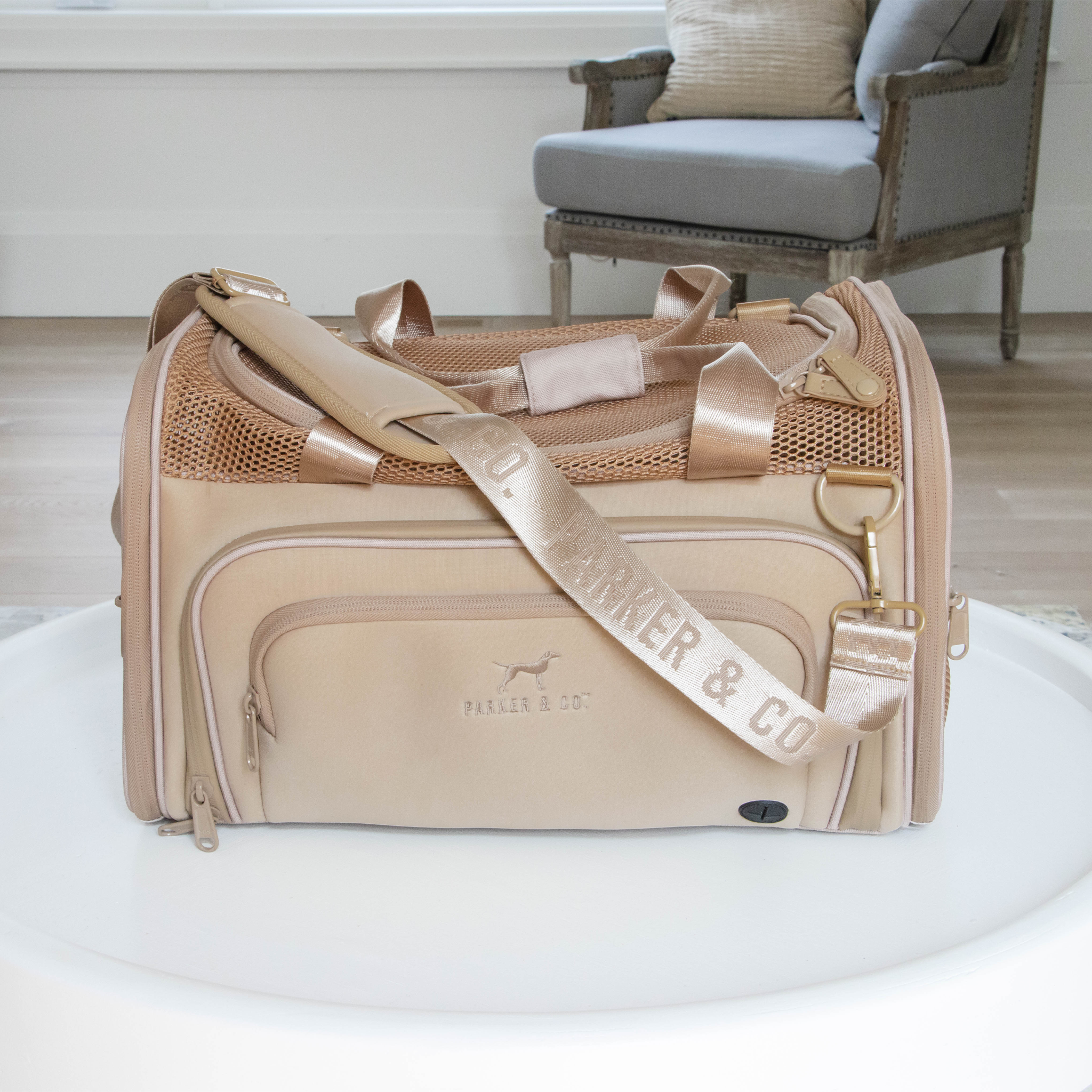 Bräune Von Fluggesellschaften zugelassene Reisetragetasche für kleine Hunde und Katzen für den Großhandel auf Faire7