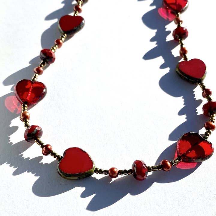 Casa Kira – wholesale Beaded/pearl necklace – Red Sweetheart Necklace3