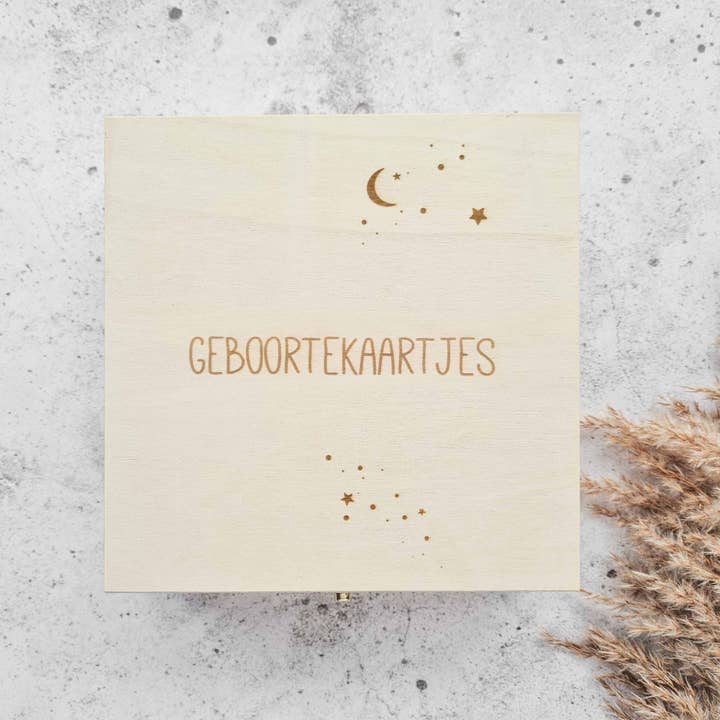 Birth announcement cards universe - Storage chest for wholesale by Fien & Feau