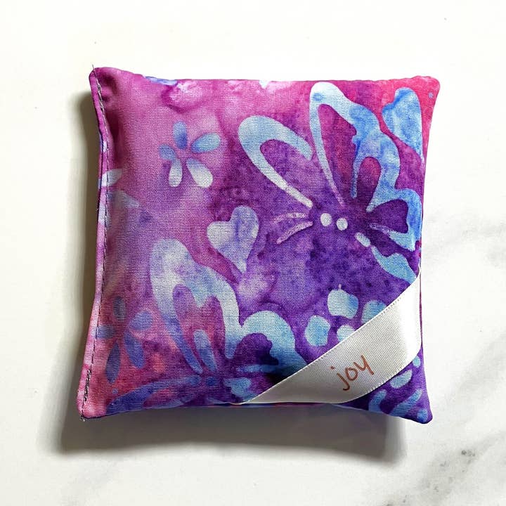 Deep Breath Designs, LLC - Wholesale Spa/Therapy Pillow - SACHET Organic Herbal Dream Pillow creative dreaming7