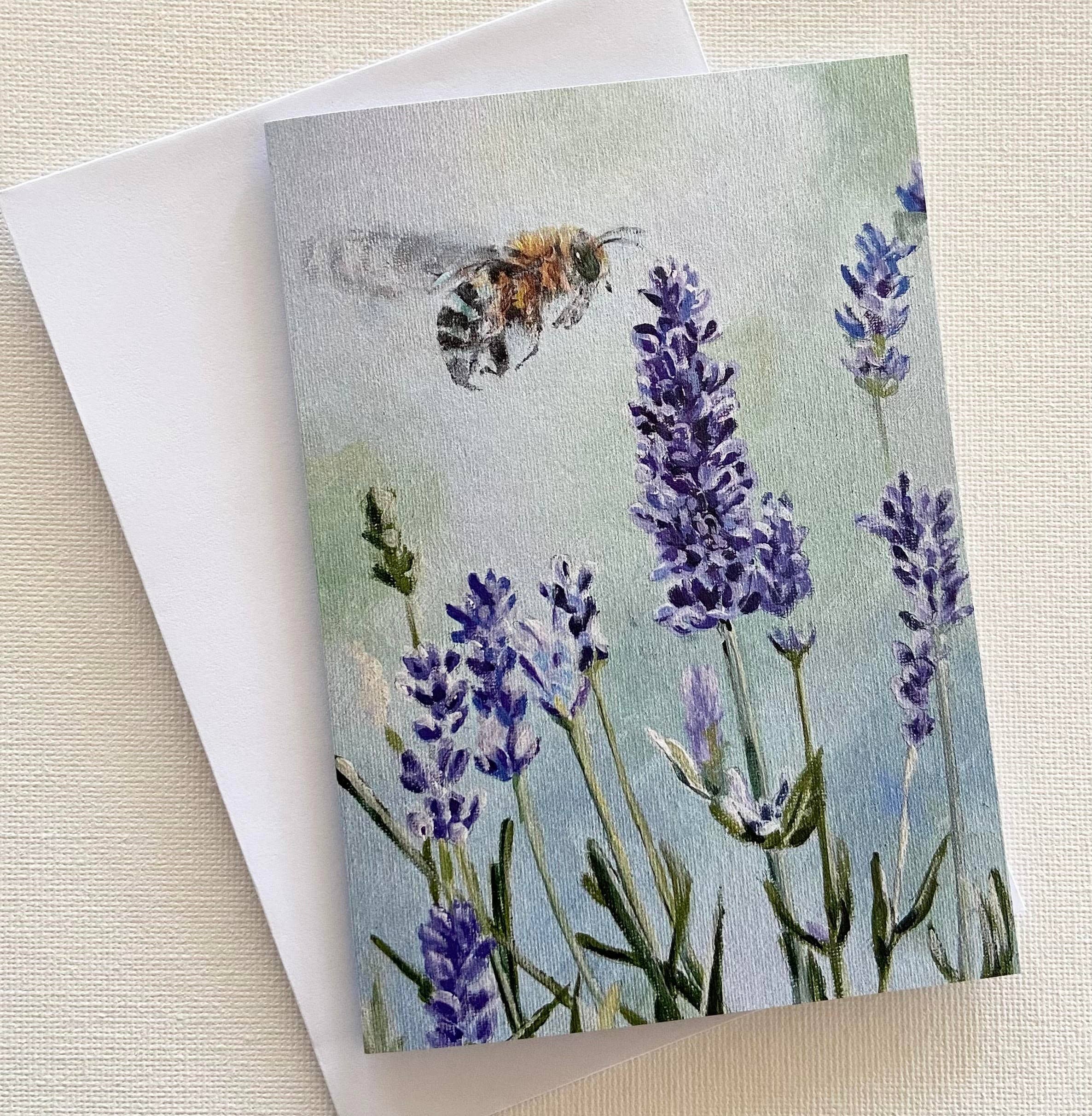 Lucinda Cotter Art – wholesale Vardagliga hälsningskort – Hälsningskort med inhemsk bi och lavendel0
