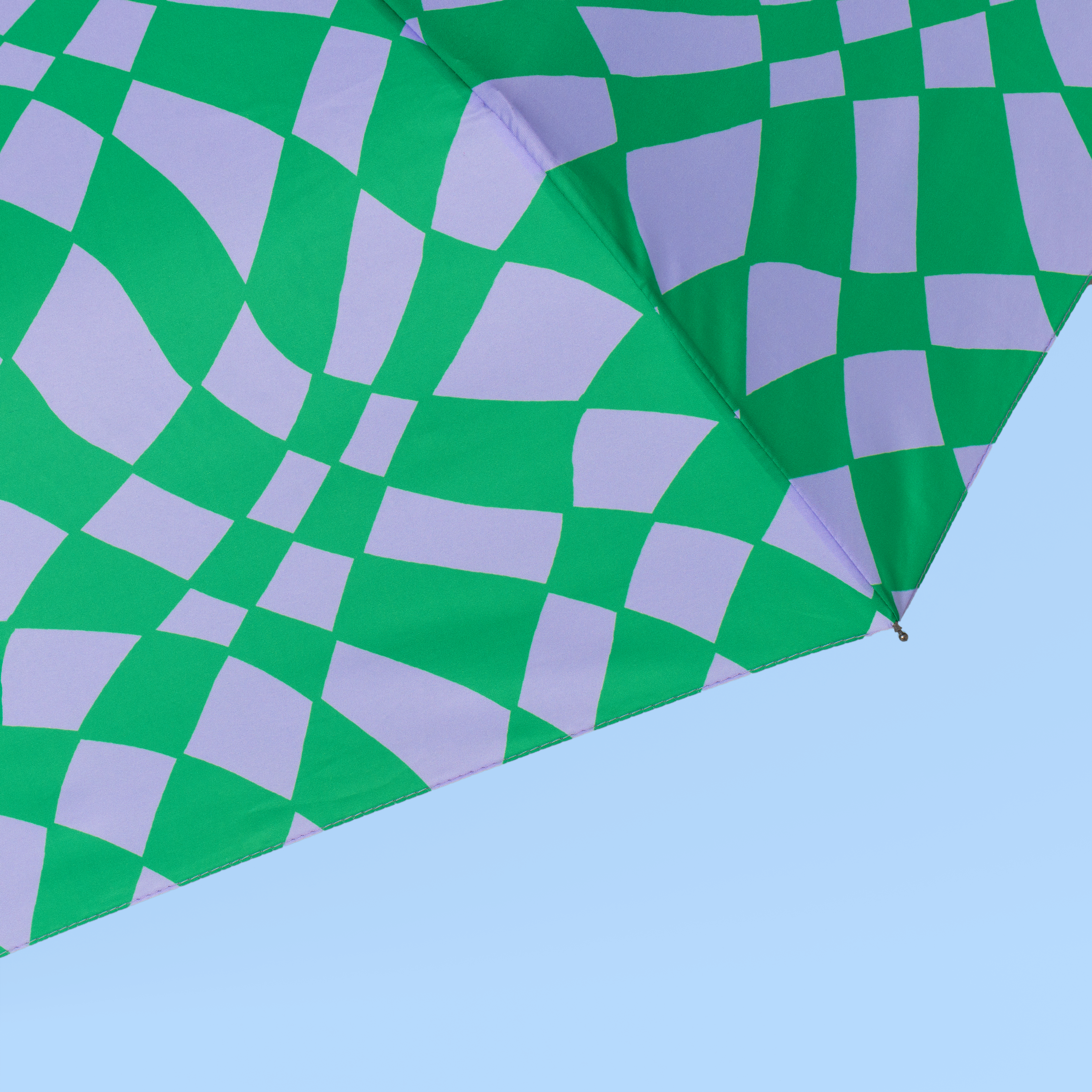 Eleanor Bowmer – wholesale Umbrella – Women's – Waved Checkerboard Umbrella1