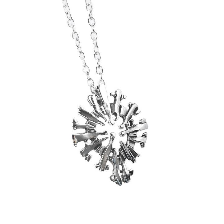 Collier Midnight Sun en argent pour la vente par Scandinavian Specialties