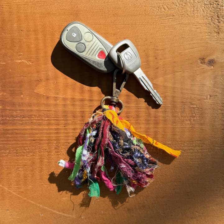 Seeds ā wholesale Decorative tassel/wall drop ā Recycled Sari Tassel Bag Charms / Keychains 2