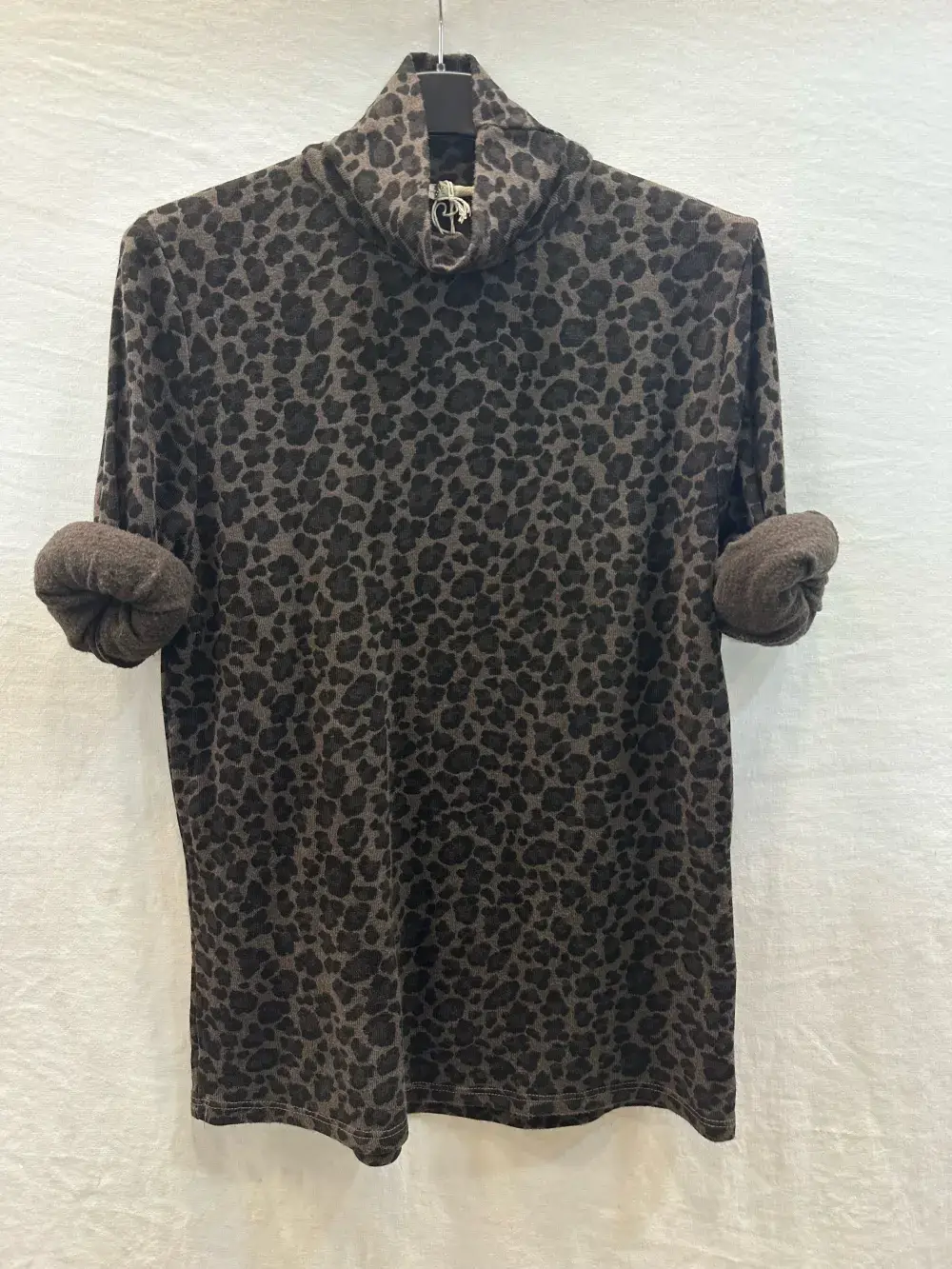 Mimi & Gogo - Wholesale T-Shirt - Women's - Leopard Turtleneck Top @5672_HLeoColChemine5