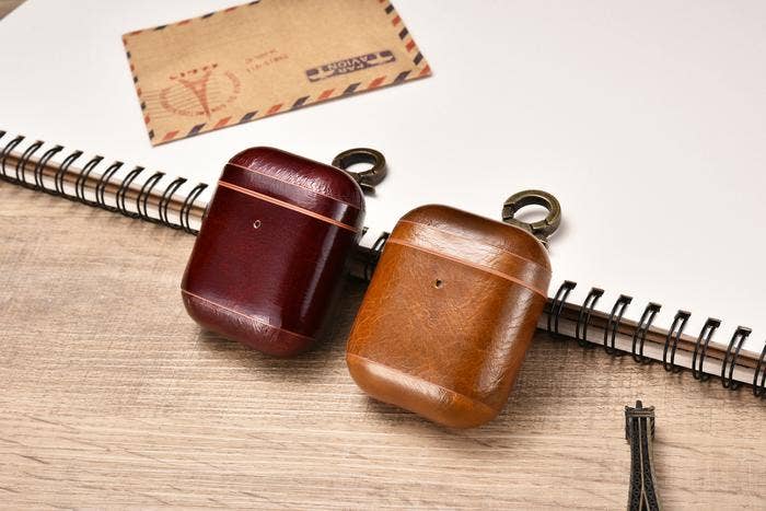 CairPods - Wholesale Earphone/Headphone Case - Unisex - Luxury Premium Leather Apple AirPods 2 Case Light Brown4