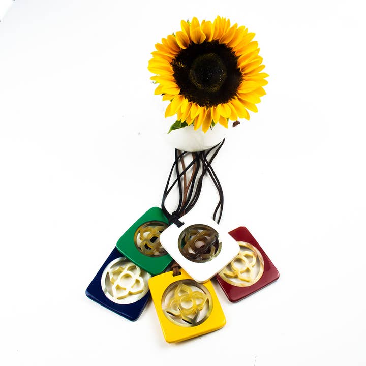 Q5629 Horn Hanger voor wholesale door Silk Wool and Bijoux