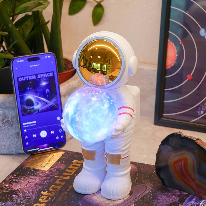 Steepletone UK Ltd - Wholesale Speakers - Space Sound - Astronauate Bluetooth Speaker and Mood Light