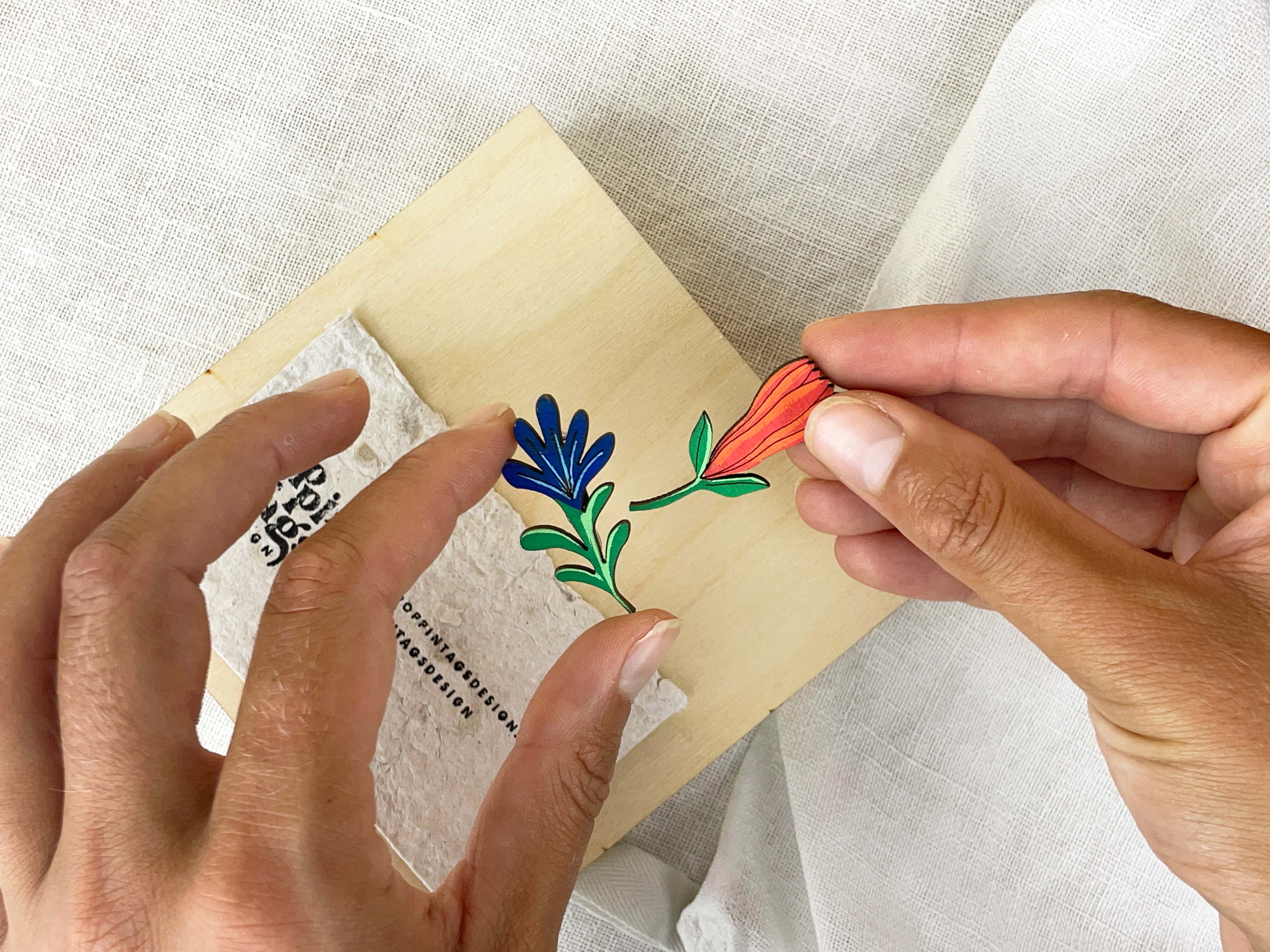 Poppin' Tags Design - Wholesale Brooch - Pair of Brooches: Flowers3