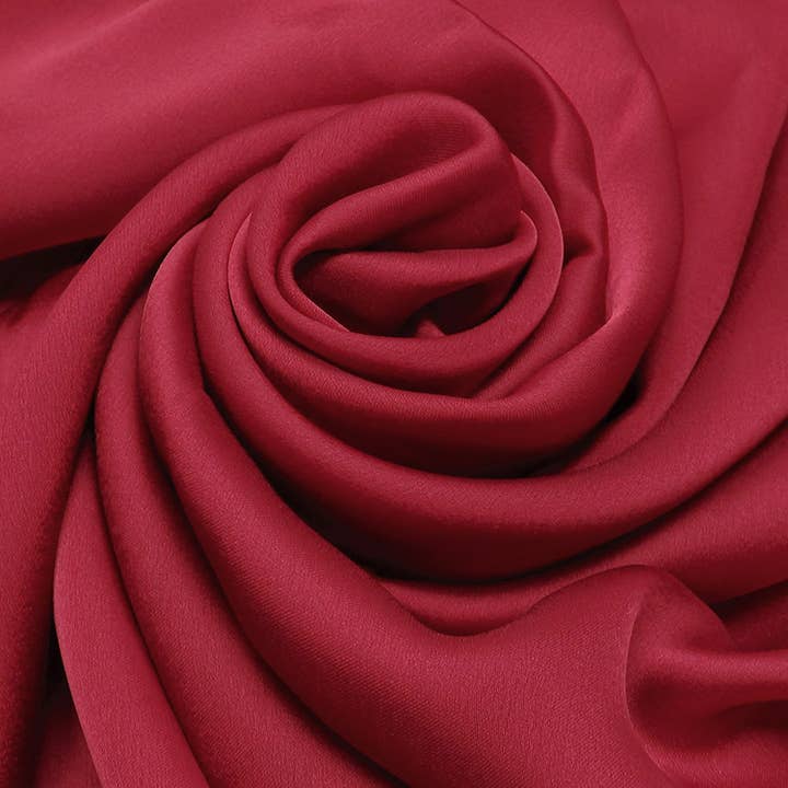 Hijab Collections – wholesale Hijab – Women’s – Big size very silky hijab 4