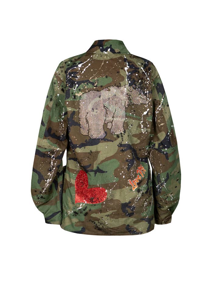 apiedinudinelparco - Venta al por mayor Chaqueta - Mujer - CHAQUETA MILITAR WOODLAND CUSTOM LUJO UPCICLADA ÚNICA GLAM15