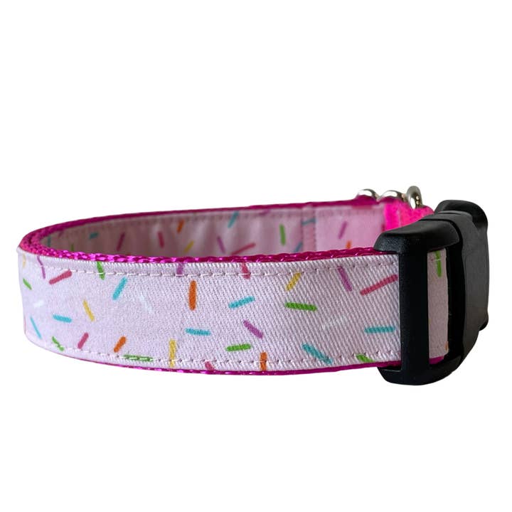 Tårtströssel Hundhalsband - Rosa, Födelsedagshundhalsband för wholesale av Sew Fetch Dog Co