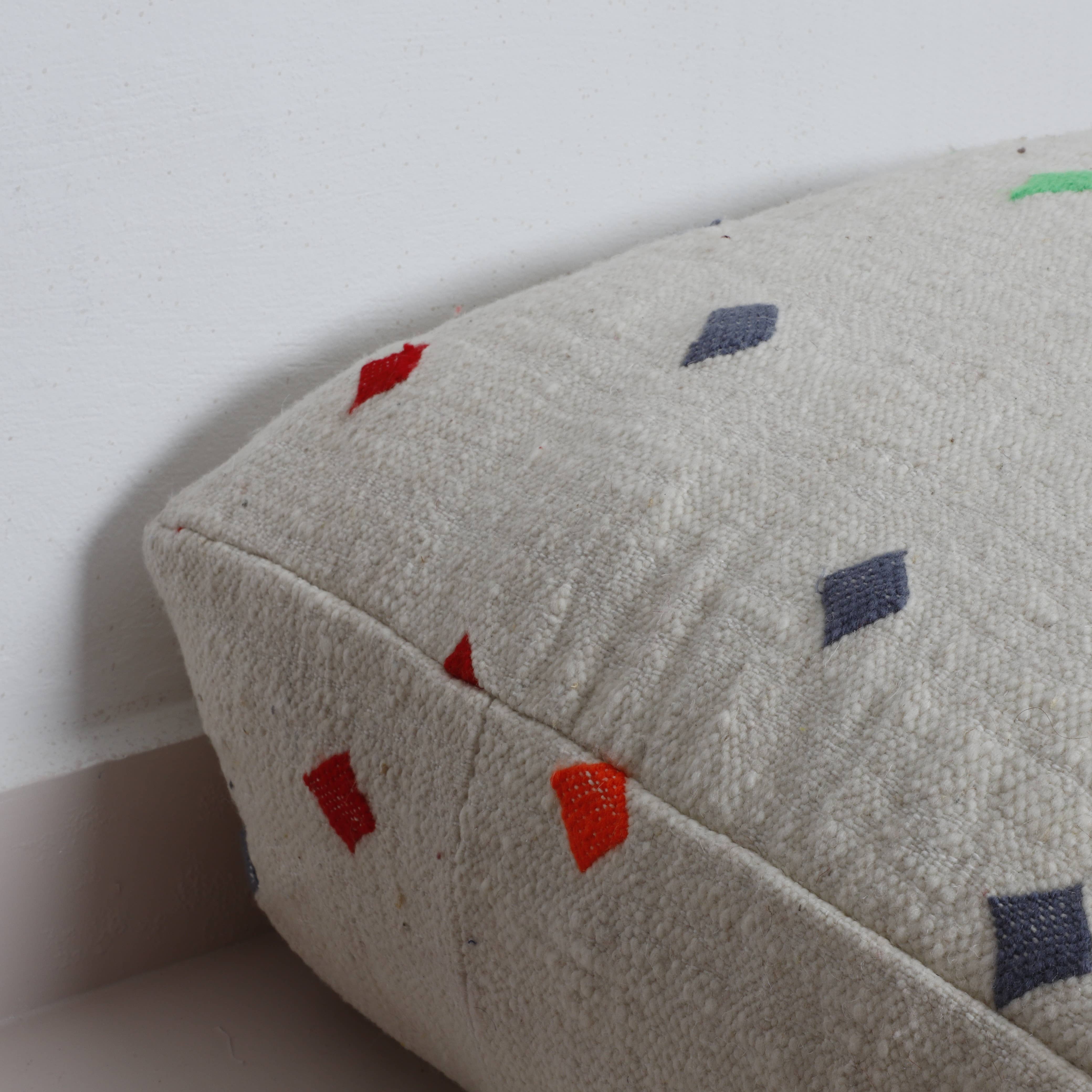 MUSMUSRUGS - Wholesale Pouf - Moroccan Pouf with Colorful Diamond Embroidery4