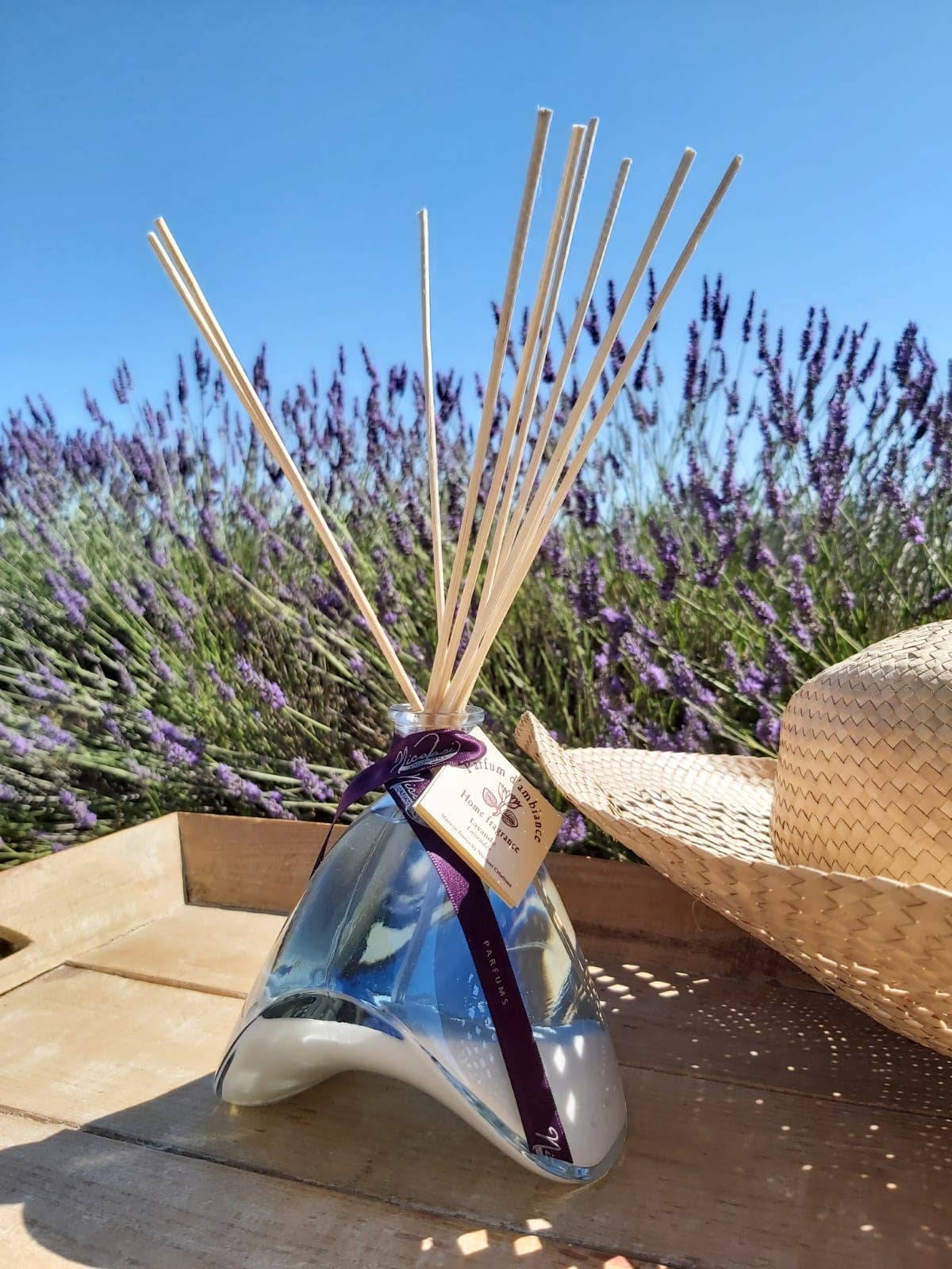 La Belle France - Vente Diffuseur à tiges - Diffuseurs à roseaux français de luxe White Sand 400 ml11