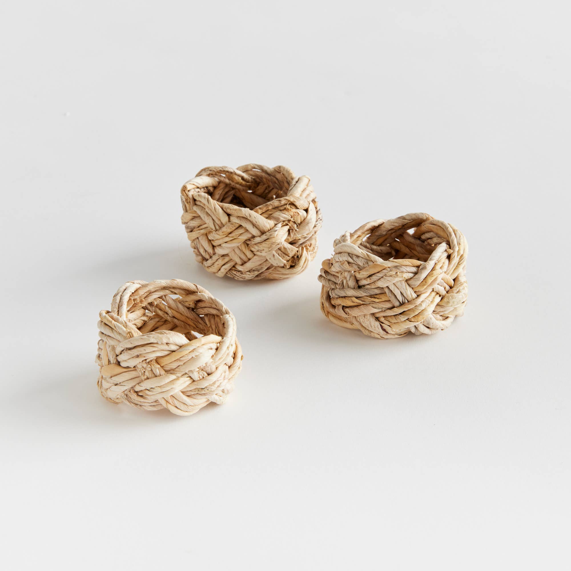 Napa Home & Garden - Wholesale Napkin Ring - Abaca French Braided Napkin Ring4