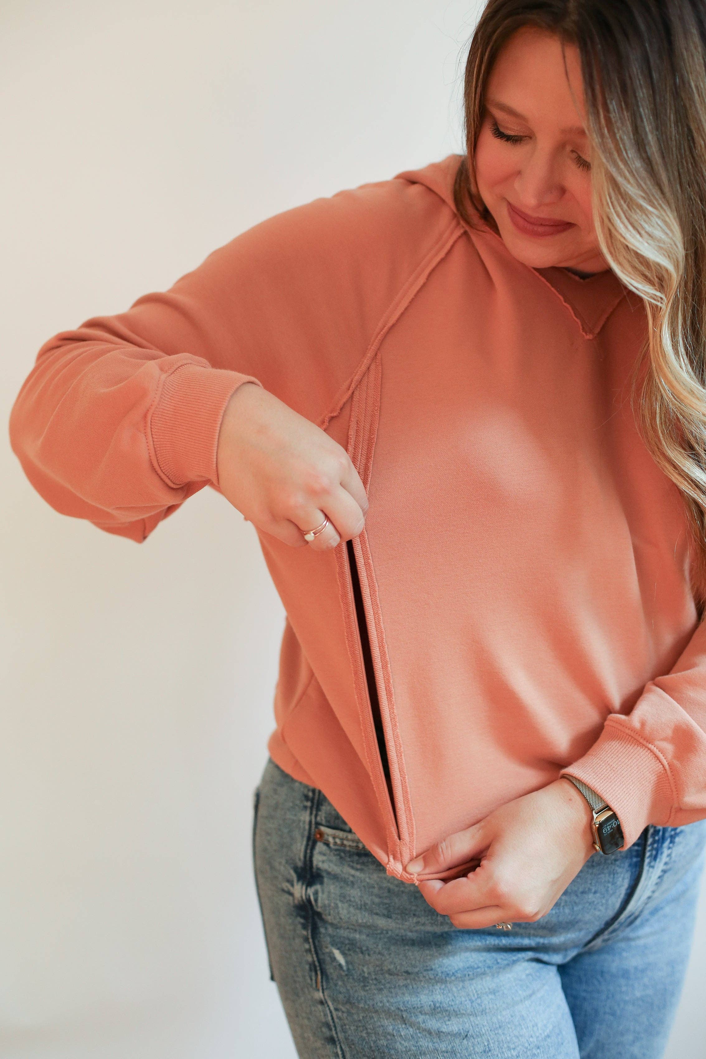 Movemama Apparel - Wholesale Nursing Top - Maternity - Big Hug Vertical Zip Breastfeeding Hoodie11