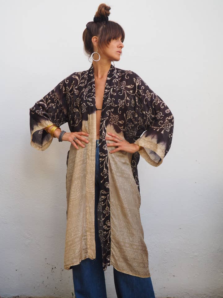 Vagabond Ibiza - Wholesale Kimono - Women's - The Kardash Kimono Mid-Length – Upcycled Vintage Sari Kimono3