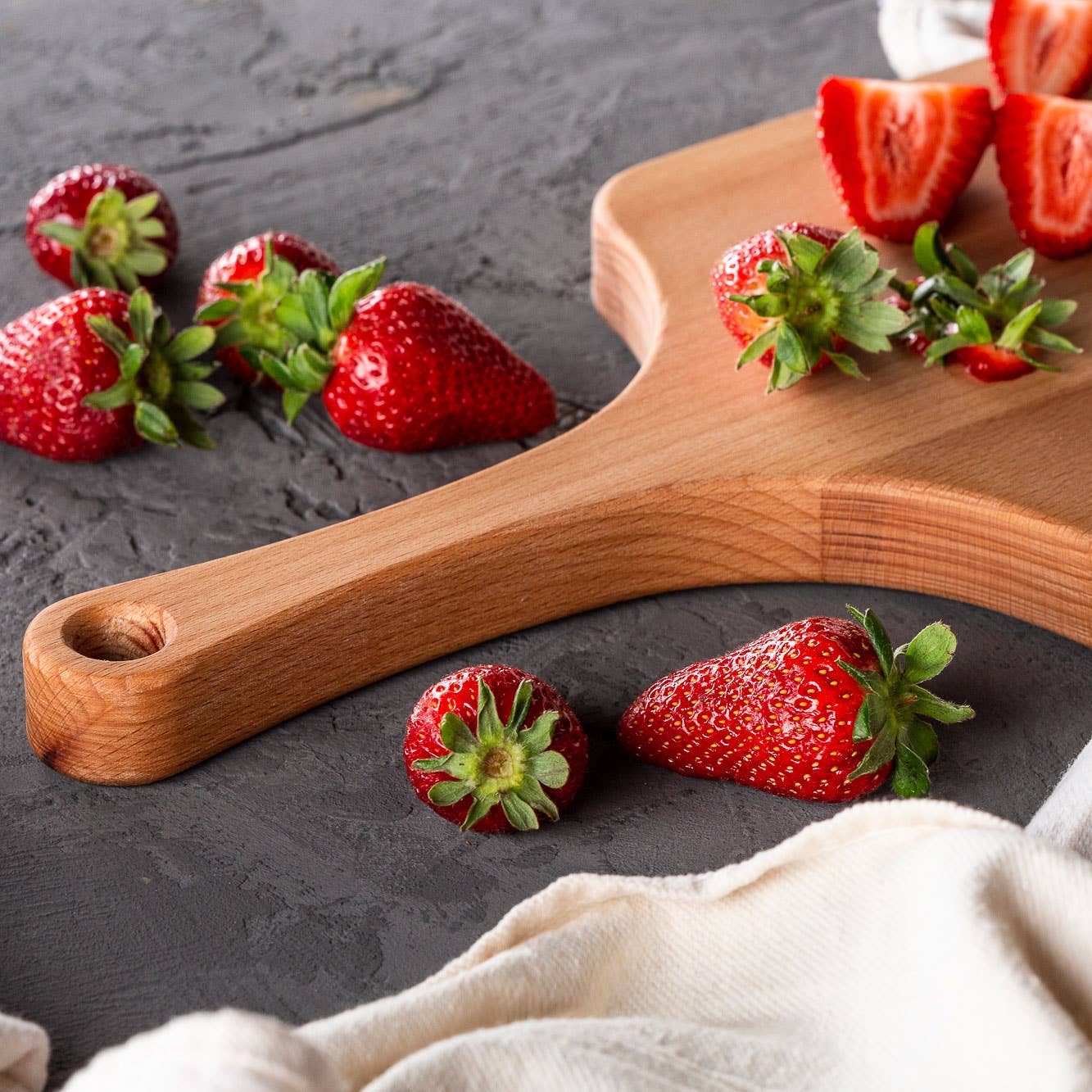 Falegnameria 2T di Tirabassi M. e L. s.n.c. - Wholesale Cutting Board - Charcuterie board made of beech wood1