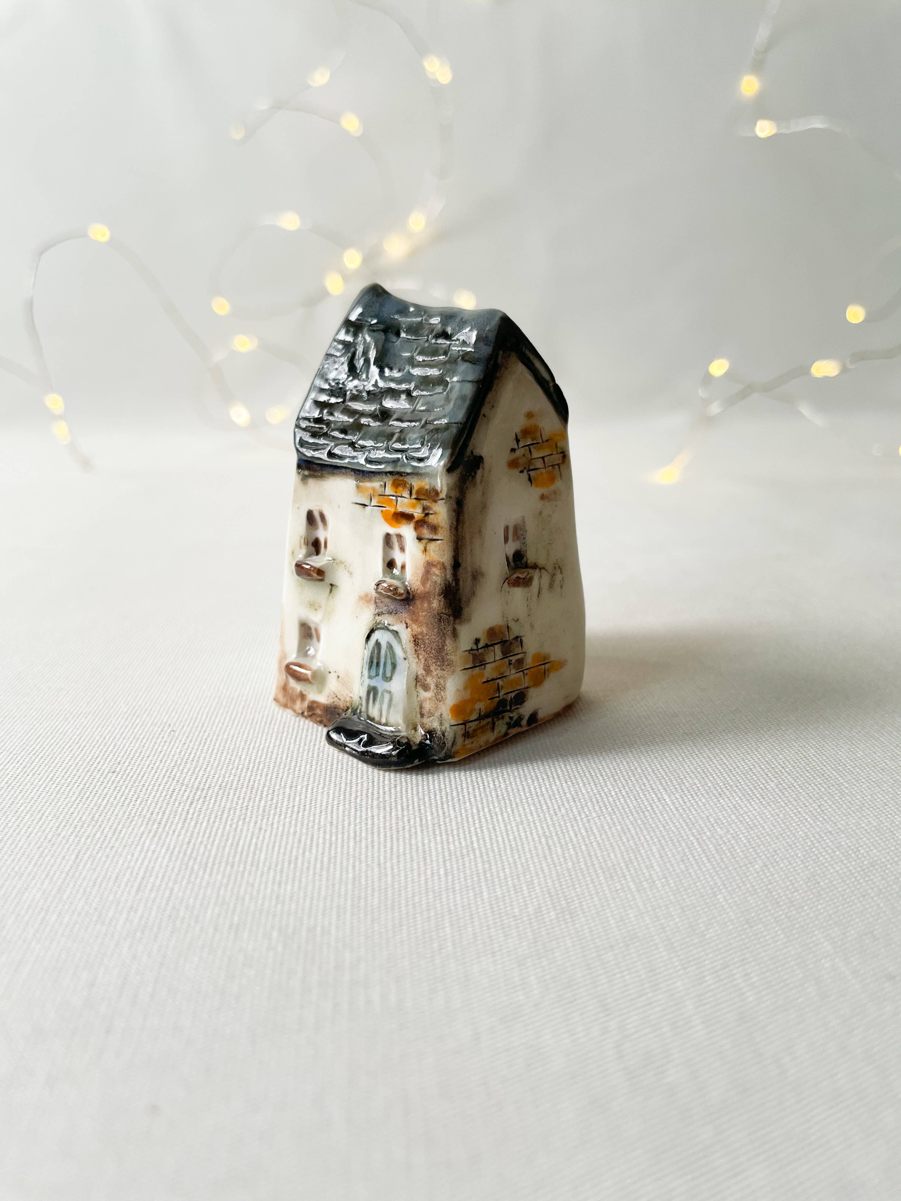 Mist Ceramics - Vendita all'ingrosso Decorazioni da tavolo - Casetta in ceramica, decorazione per la casa, porta piante9