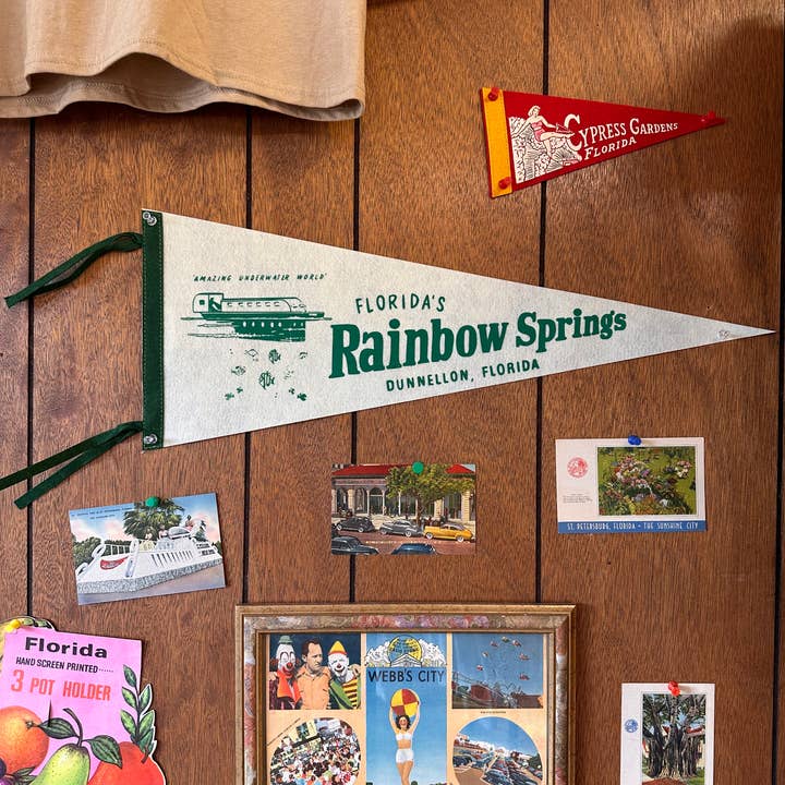 5801 Print House - Wholesale Flag - Custom Souvenir Pennant5