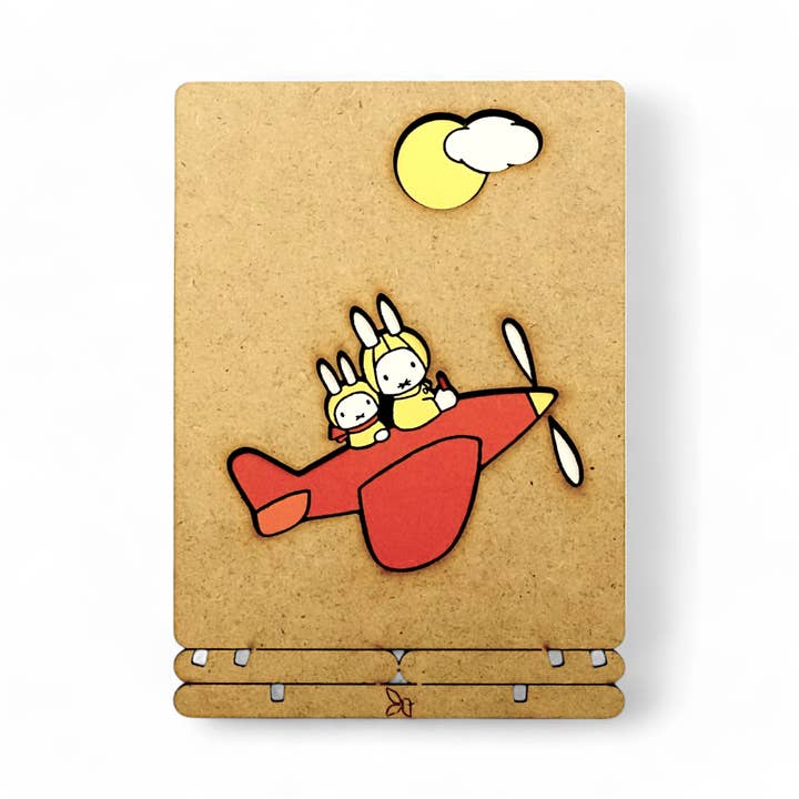 KOMONI Amsterdam – wholesale Postcard – Miffy in a plane Pop-up Card2