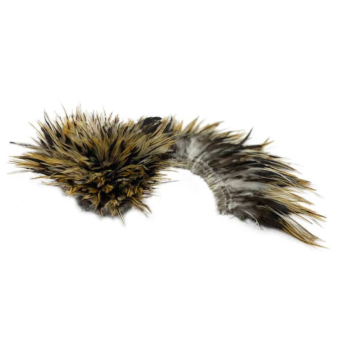 Zucker Feather Products – wholesale Hantverkstillbehör – Badger Rooster Sadelfjädrar Strängda - 2 ”Remsa av 4-6"