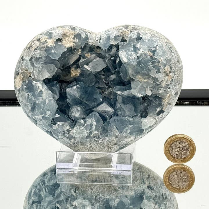 Celestit-Kristallherz #3 1,51 kg für den Großhandel von Distinction Crystals