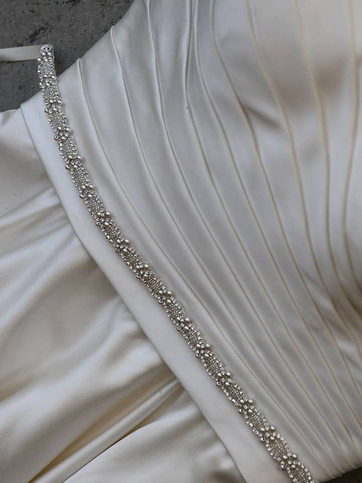 B-122 para venta al por mayor de Erica Koesler Wedding Accessories