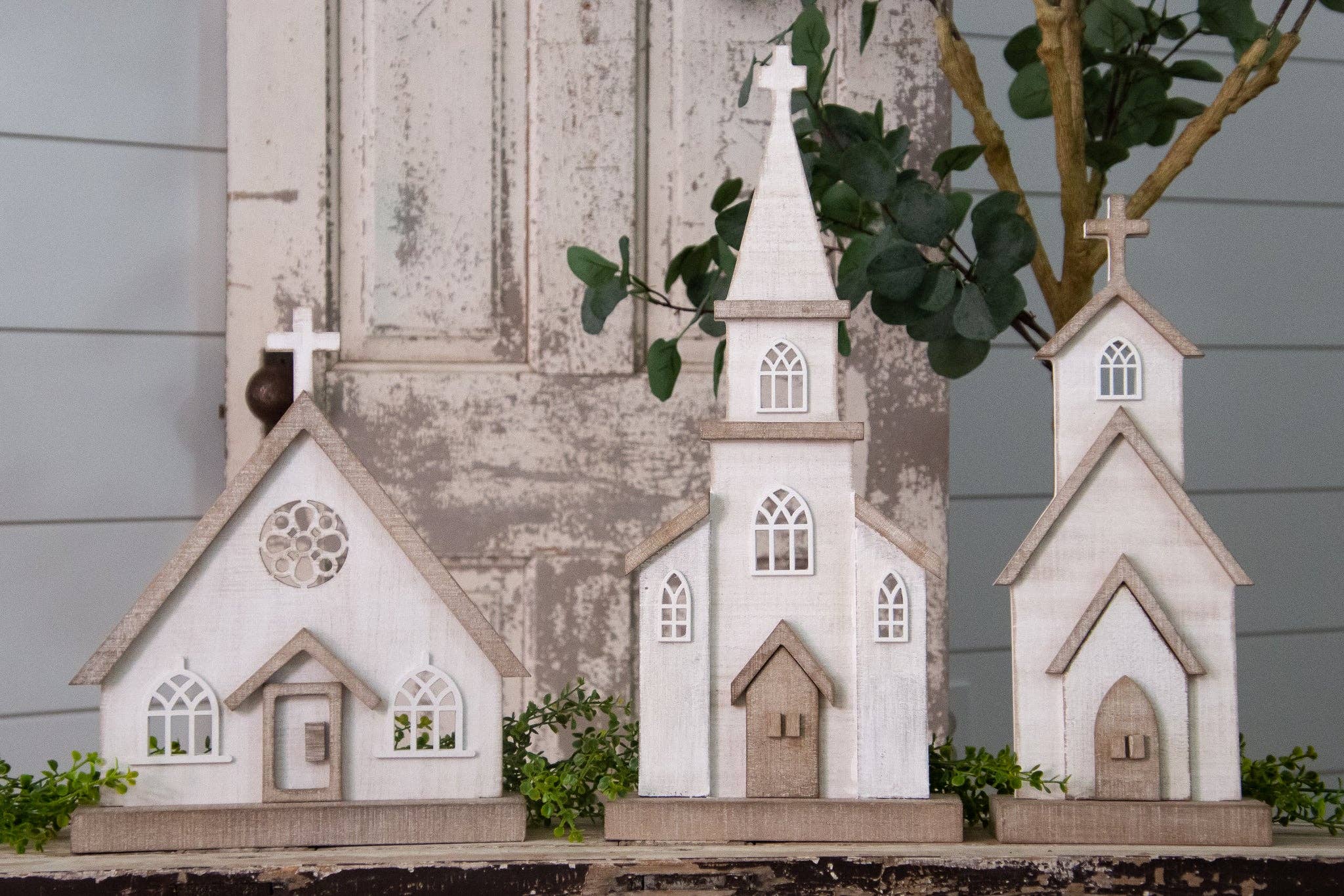 Audrey's Home & Gift - Wholesale Decorative Figurine - Whitewashed Wooden Church Figures (Set Of 03)1