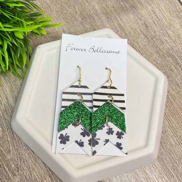 St Patricks Day Örhängen | Lucky | Shamrock örhängen för wholesale av Forever Bellissima