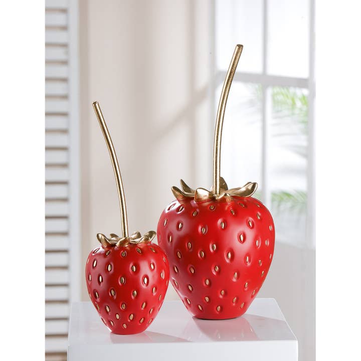 Gilde Handwerk Macrander GmbH & Co. KG - Wholesale Decorative Figurine - Strawberry Frutilla decorative object H.35 cm1