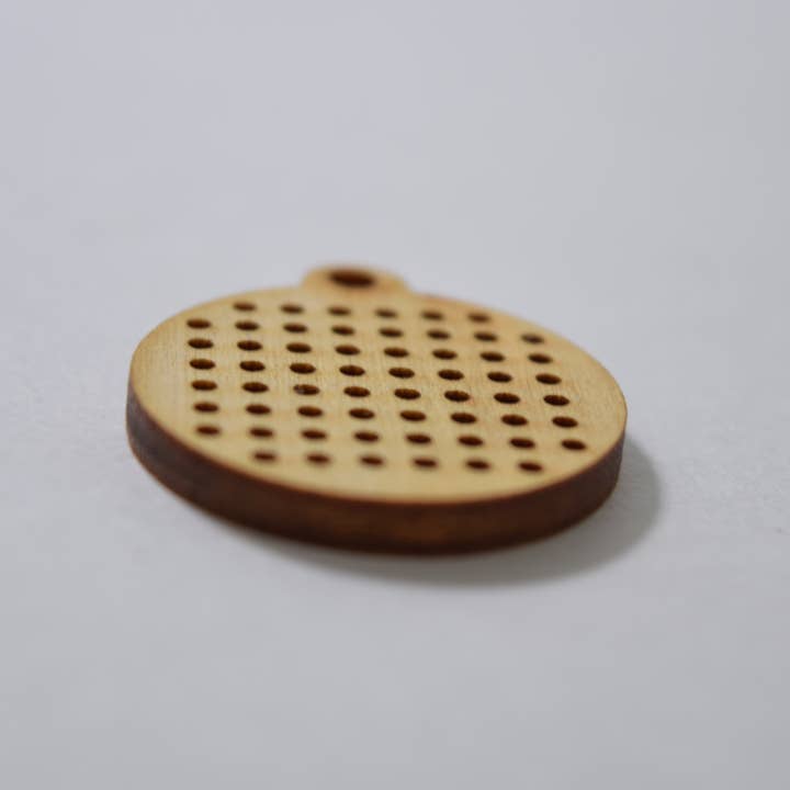 BacPak Designs - Wholesale Craft Supplies - Round cross stitch base2