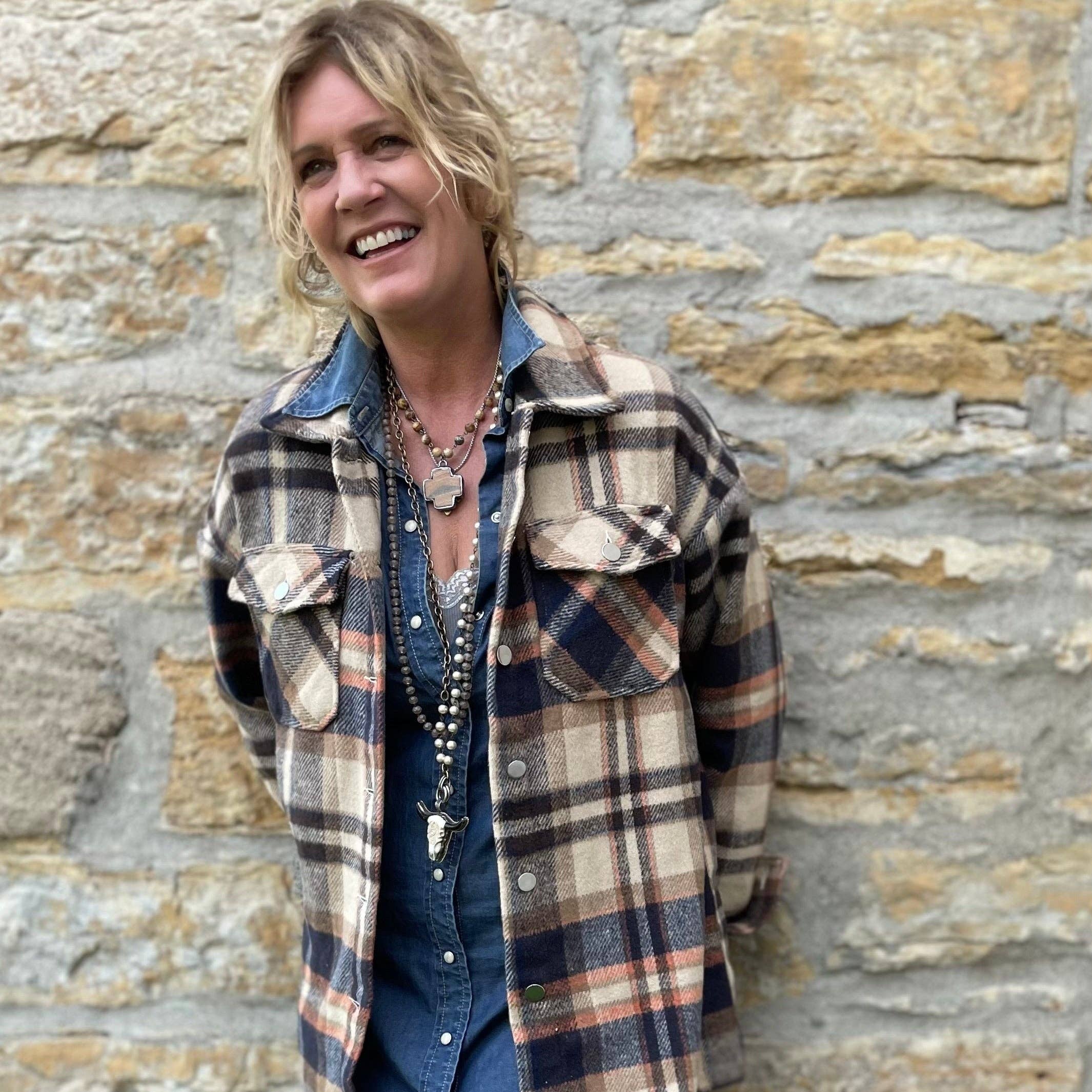 Óxido. Camisa chaqueta de franela a cuadros en tonos óxido de venta al por mayor en Faire1