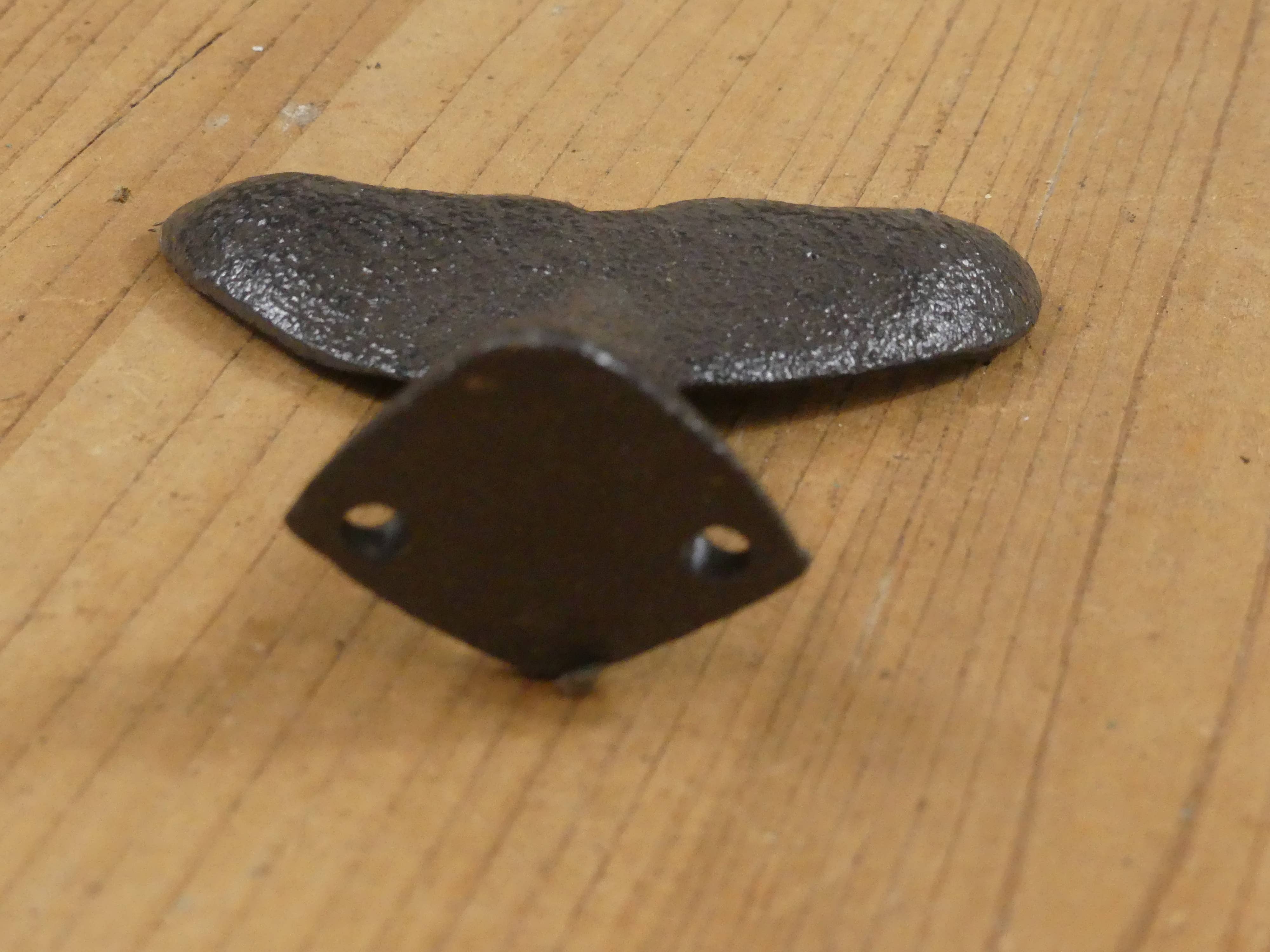 Midwest Craft House - Wholesale Wall Hook - Cast Iron Whale Tail Hook, 3"2