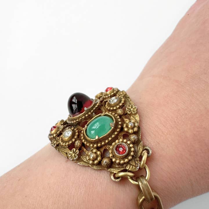Lulu’s Petals - Wholesale Charm/Dangle Bracelet - Antique ornate bracelet with red and jade green stones2