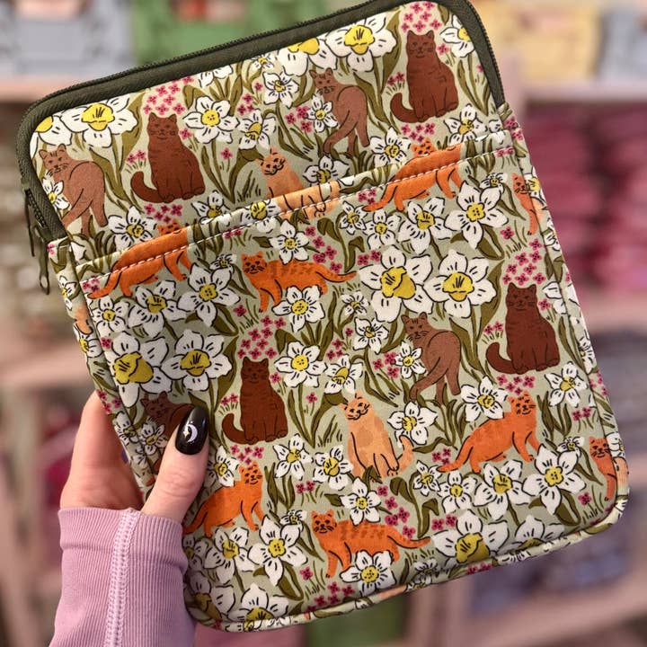CrescentCatCo - Wholesale Pouch - Women's - Vintage Cat Lover Floral Book & Kindle Sleeve Pouch 0