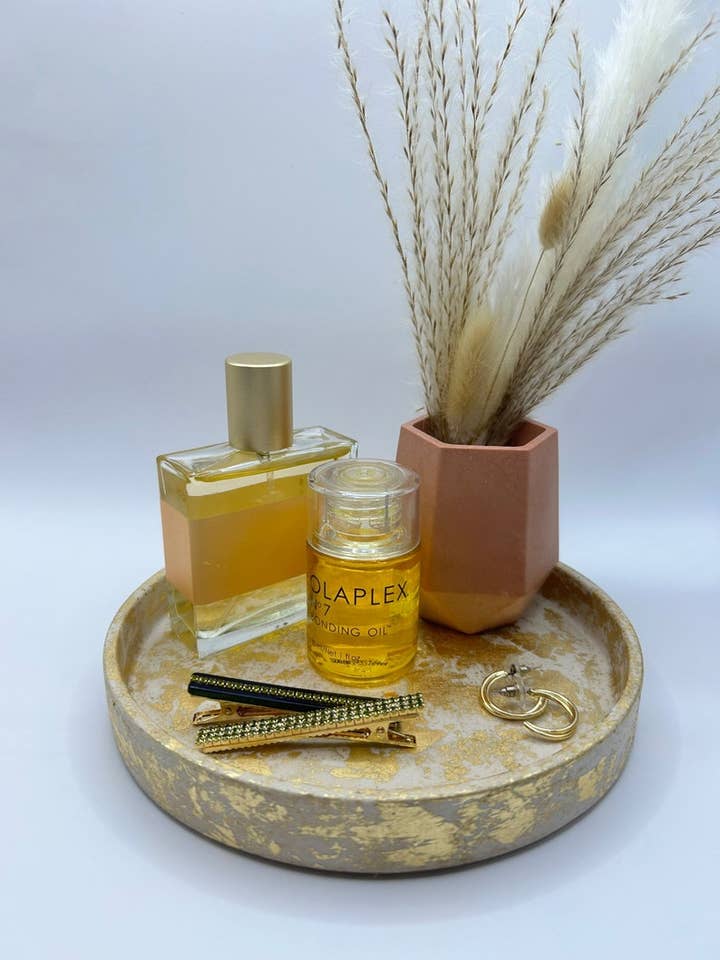 Gold Leaf Circle Tray, Gold Leaf Circle Dish, Gold Decor, Go for wholesale by Coast By Madison