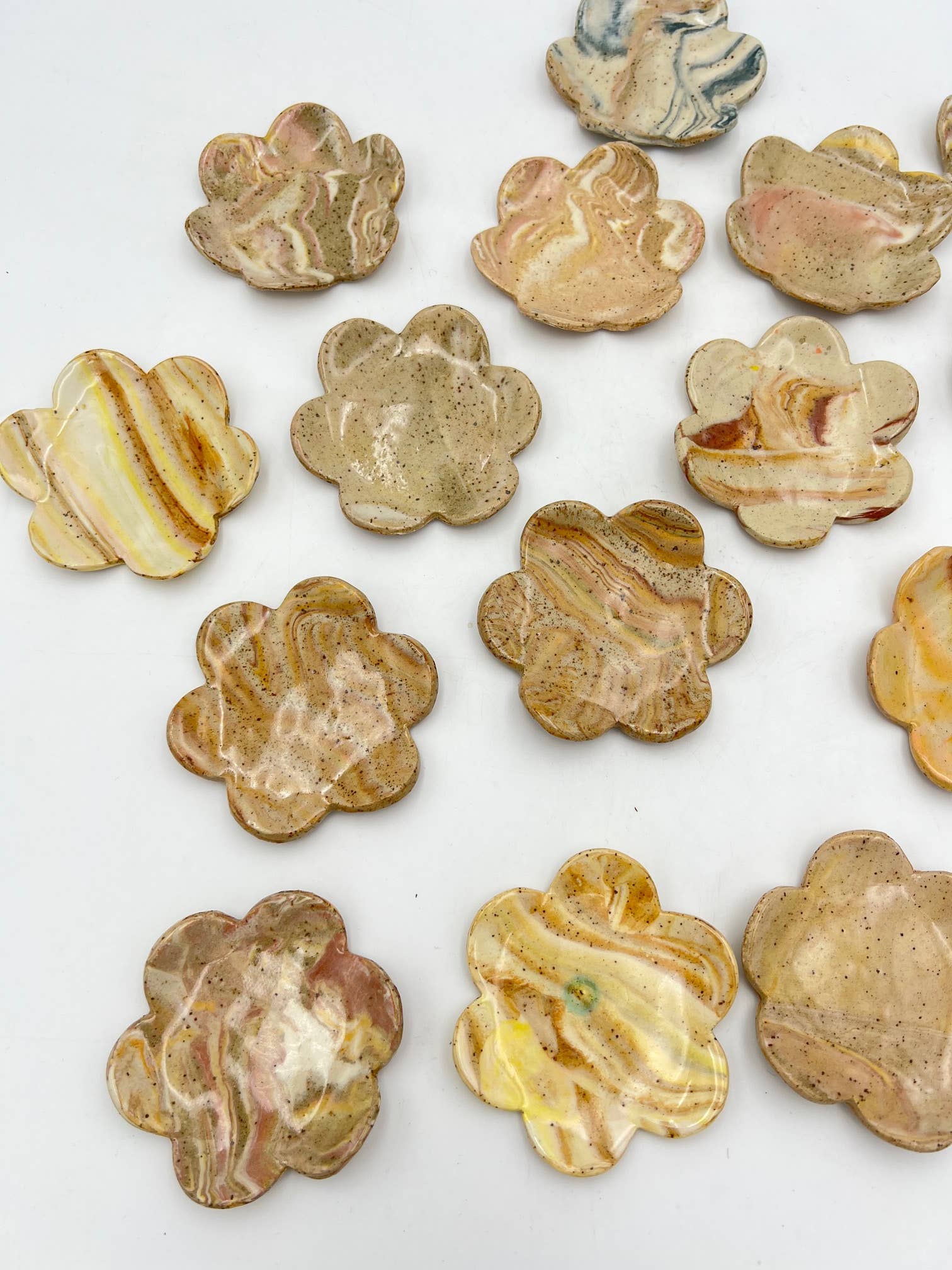 MVP STUDIO - Wholesale Jewelry Dish - Nerikomi Petal Plates2