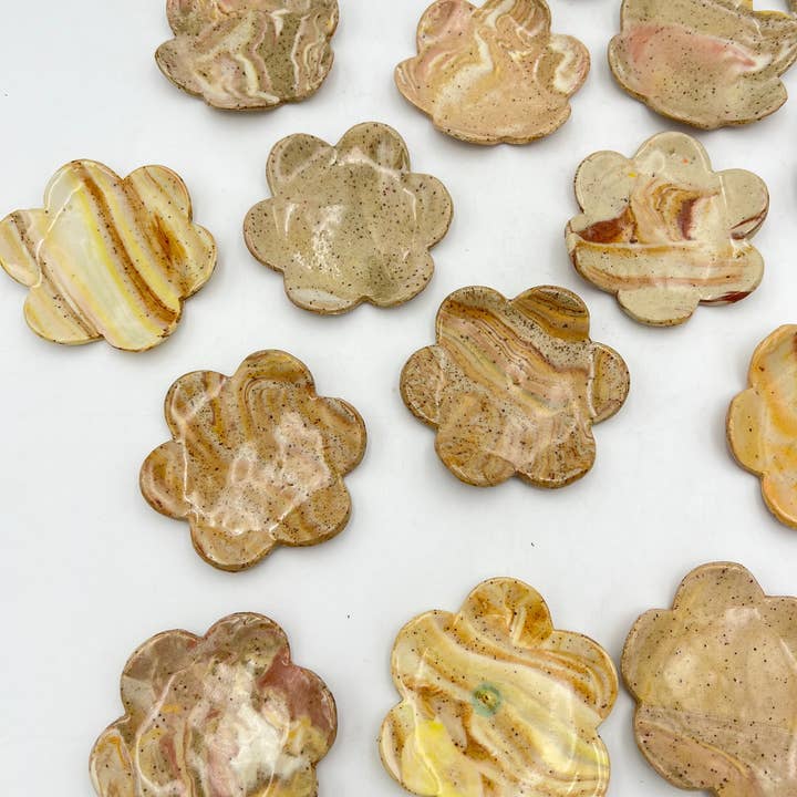 MVP STUDIO - Wholesale Jewelry Dish - Petal Plates11