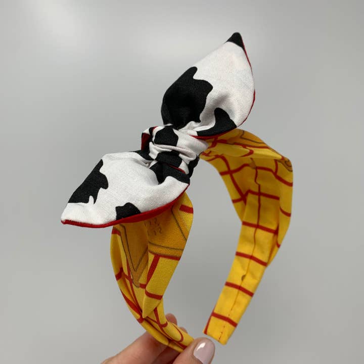 Lo sceriffo Bella Bow per la vendita all'ingrosso da parte di Bella Notte & Co