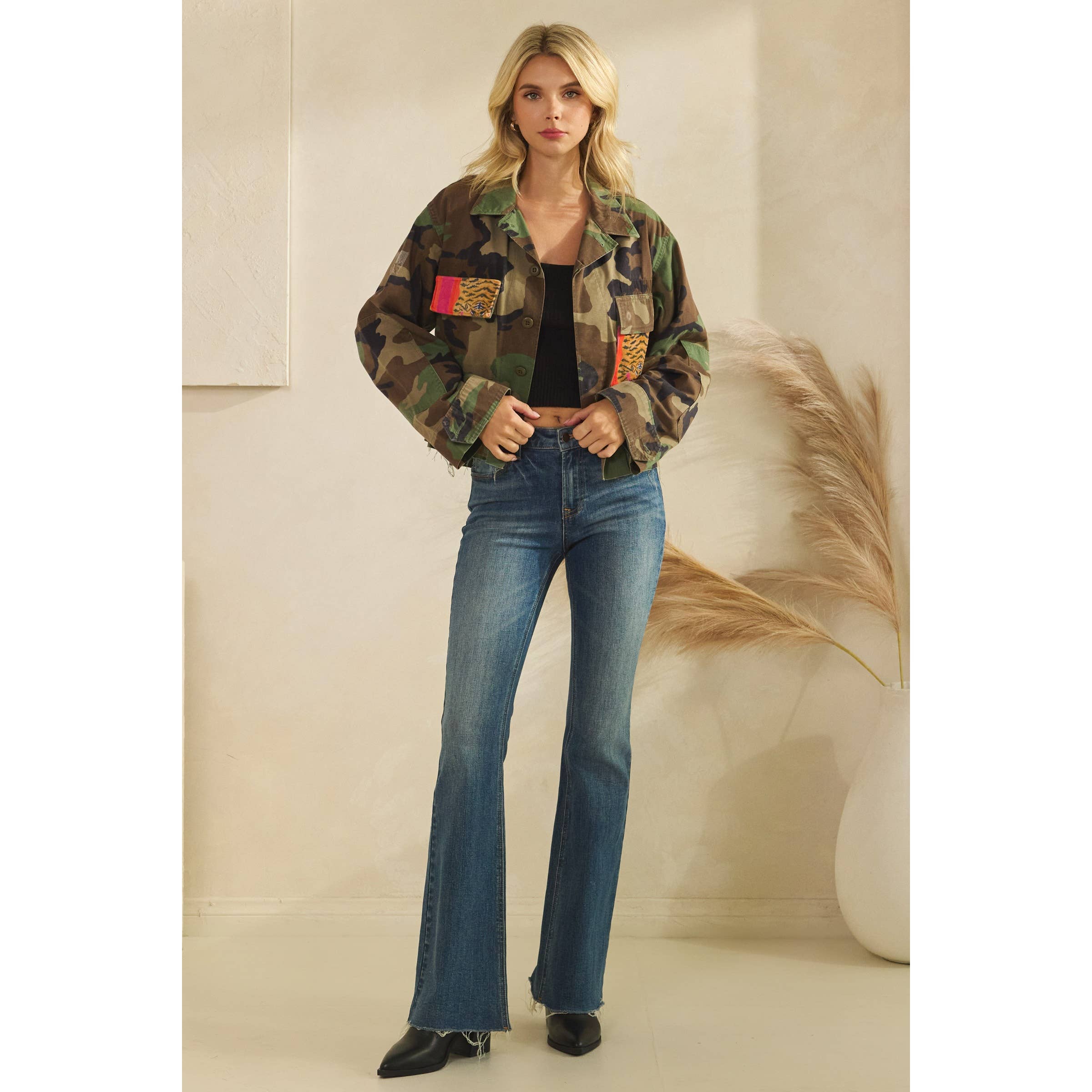 Kamouflage Camojacka med tigertryckskontrast för wholesale på Faire13