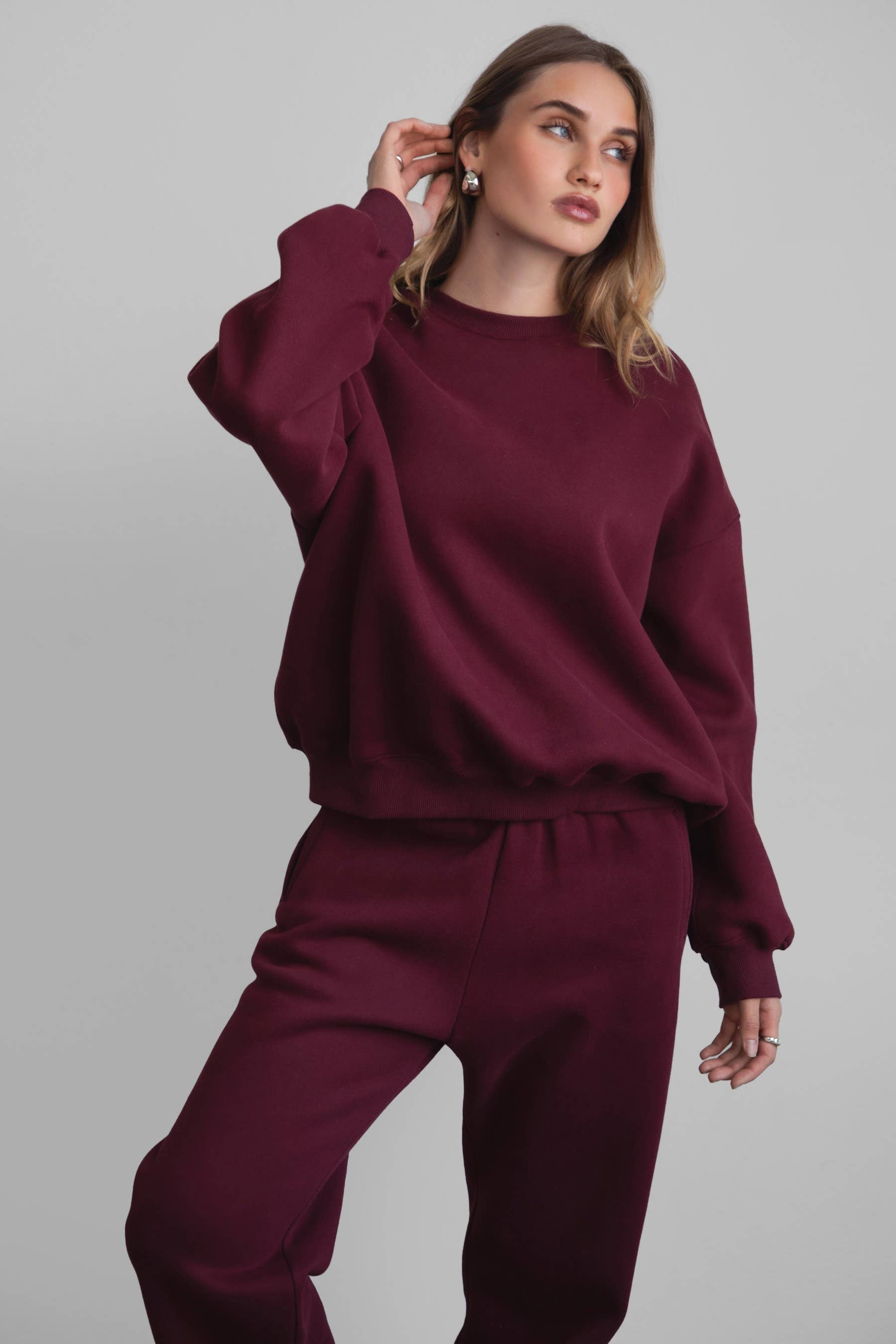 TICTOC - Wholesale Sweatshirt - Women's - VARSITY Plush Fleece Crew Neck Lounge Pullover Sweatshirt9