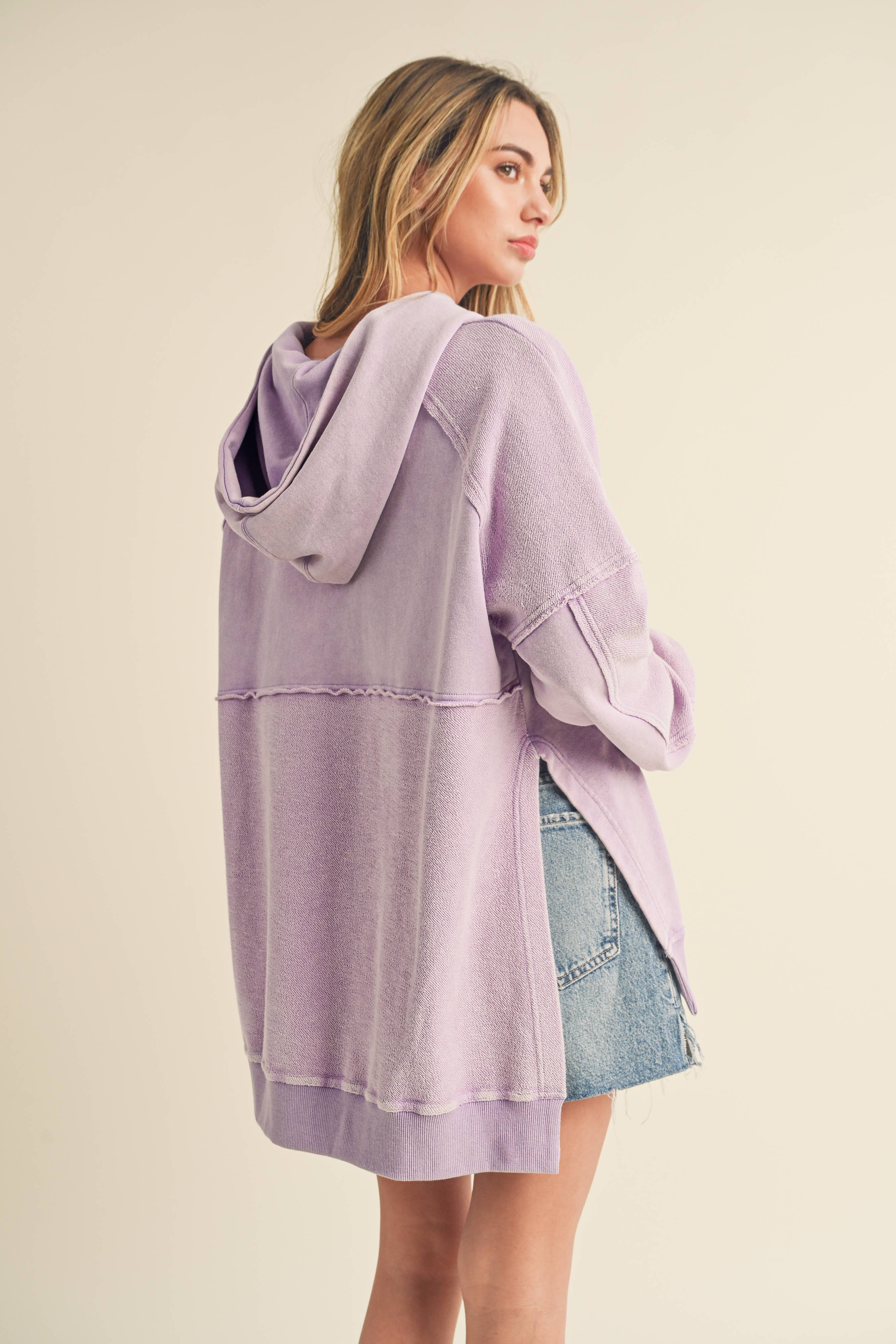 AEMI + CO – wholesale Hoodie – Women's – 966CK Deb Washed Hoodie 574