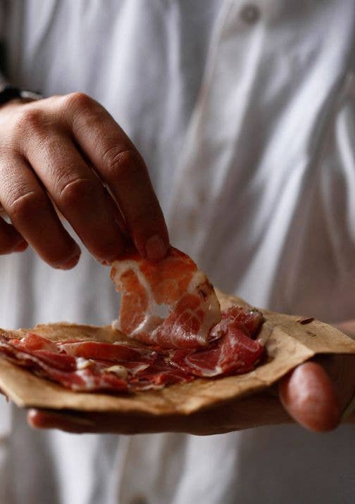 I sapori di una volta s.r.l.s - Wholesale Salami - Tesa Bacon4