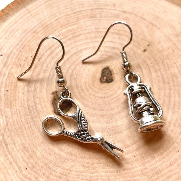 Brincos de parede sobre o jardim, brinco Greg, brinco de saia, O por atacado de WallflourStudios