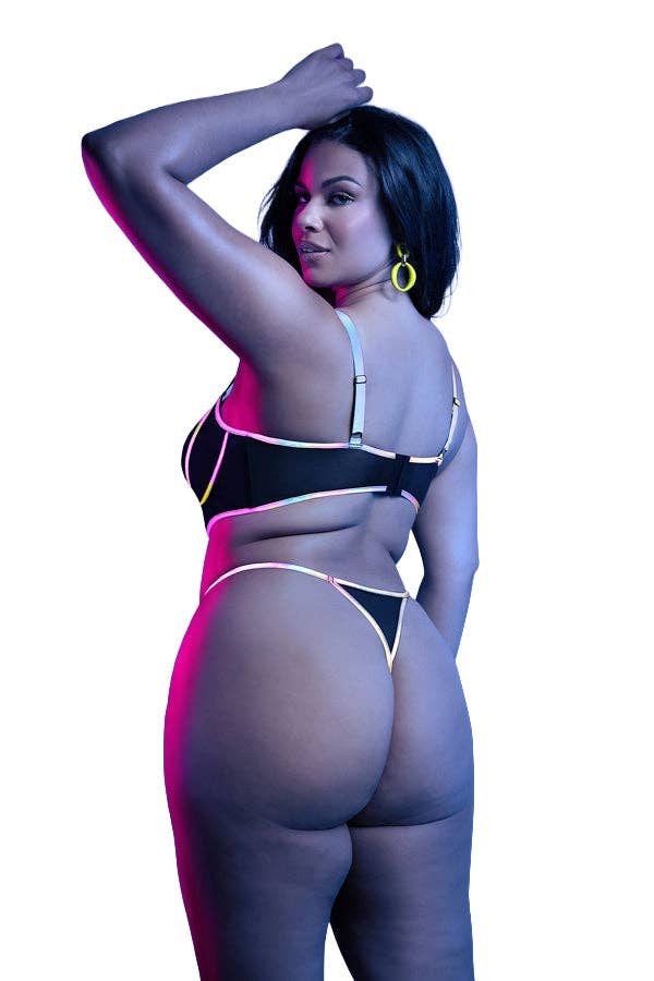 Black Solar Flare Bra & Panty for wholesale on Faire3